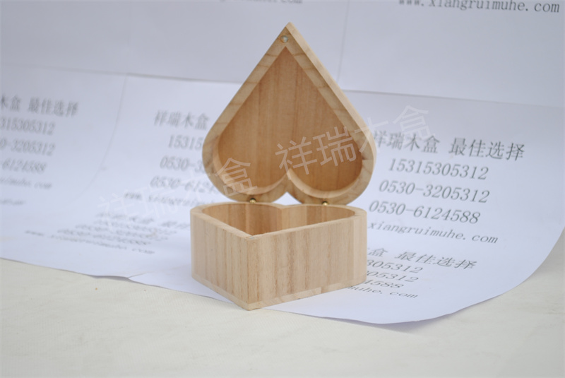 出口日本木制品心型包装盒